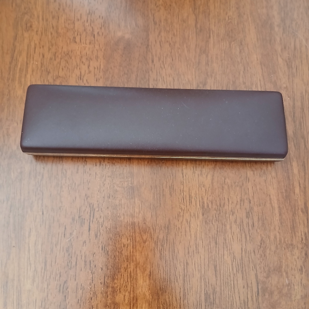 PEOPLE Vintage Sleek Brown Jewerly Case